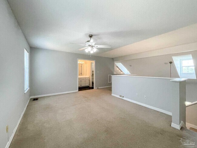 Building Photo - 7045 Weatherwood Dr