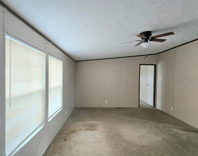 Building Photo - 195 Rd 5255