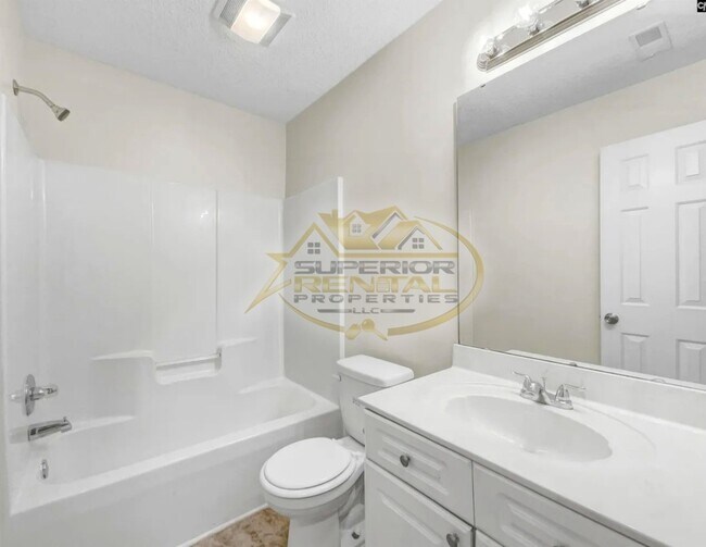 Building Photo - 124 Pickwick Dr