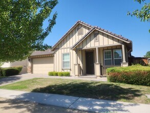 Building Photo - Beautiful home in Kiley Ranch.