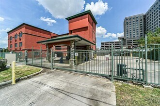 Building Photo - 1025 Swanson St