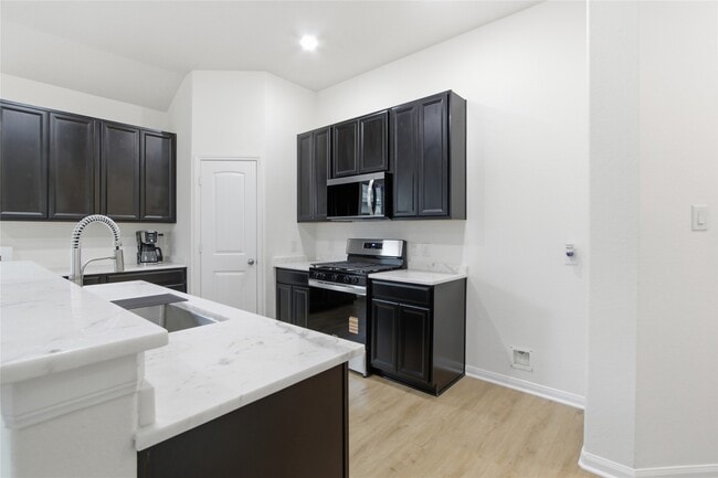 Building Photo - 170 Rd 51022