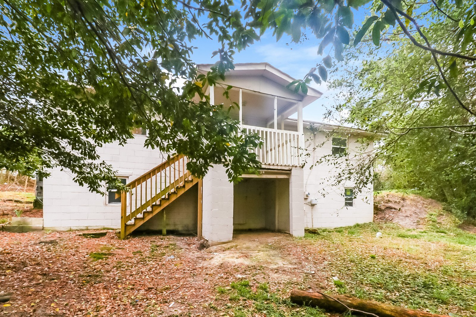 Building Photo - 324 Adams Ave