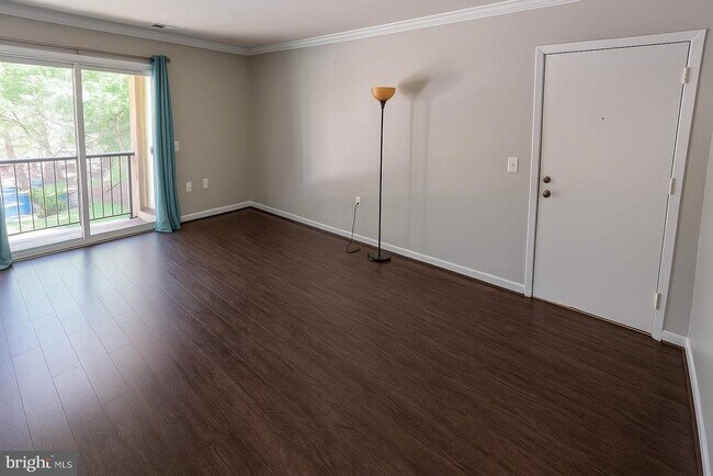 Building Photo - 18300 Streamside Dr