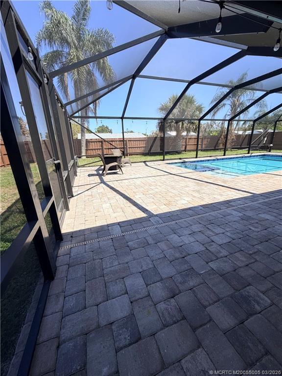 Building Photo - 761 SW Ravenswood Ln