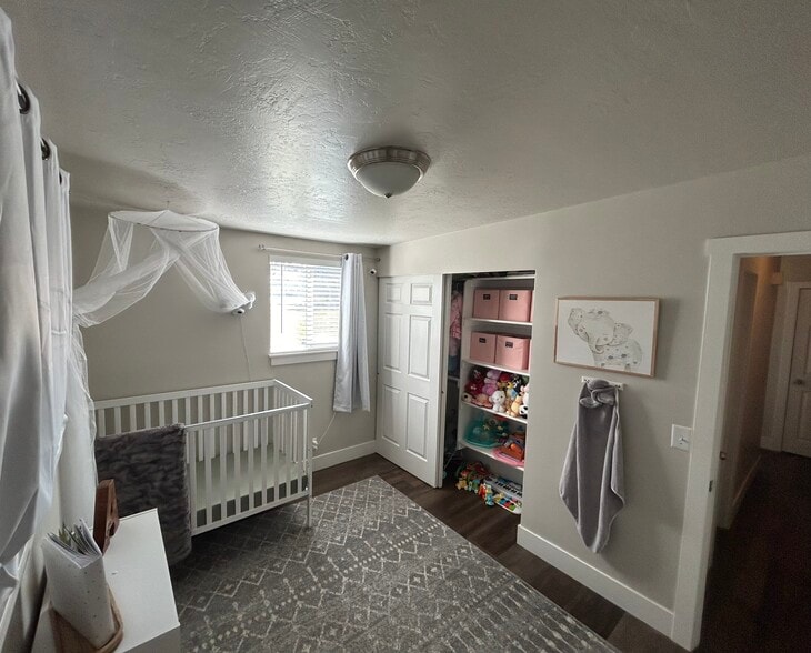 Building Photo - 4082 Liberty Ave