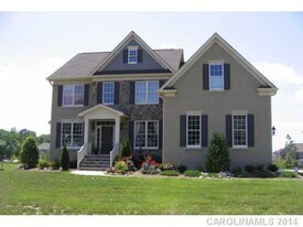 Building Photo - 5009 Groves Edge Ln
