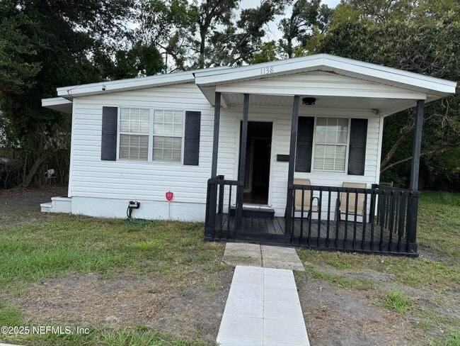 Primary Photo - 1138 E 19th St