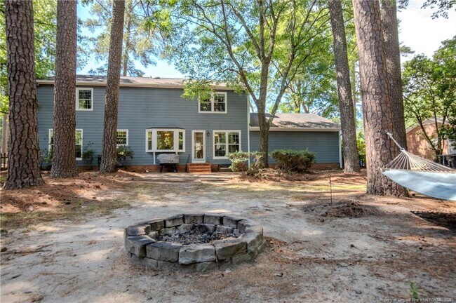 Building Photo - 3356 Quarry Dr