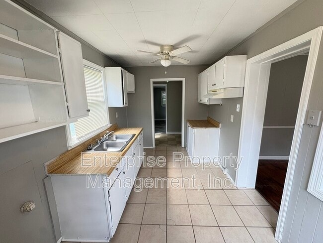 Building Photo - 2083 Charleston Rd