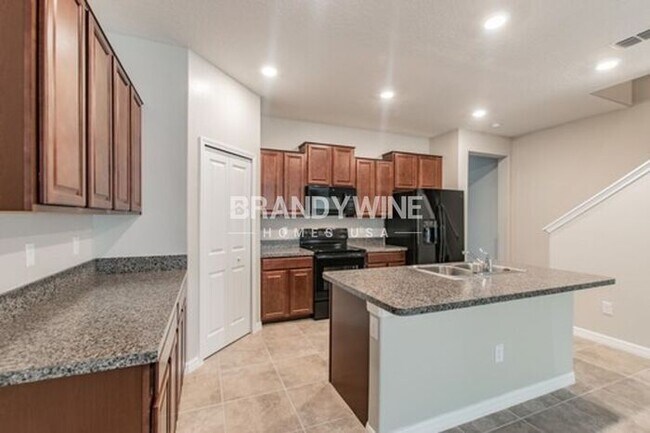 Building Photo - MOVE IN SPECIAL - 50% off first month rent...
