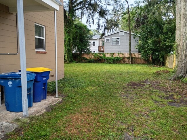 Building Photo - 5659 Ansley St
