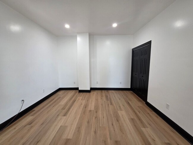 Building Photo - 5 Millbridge St