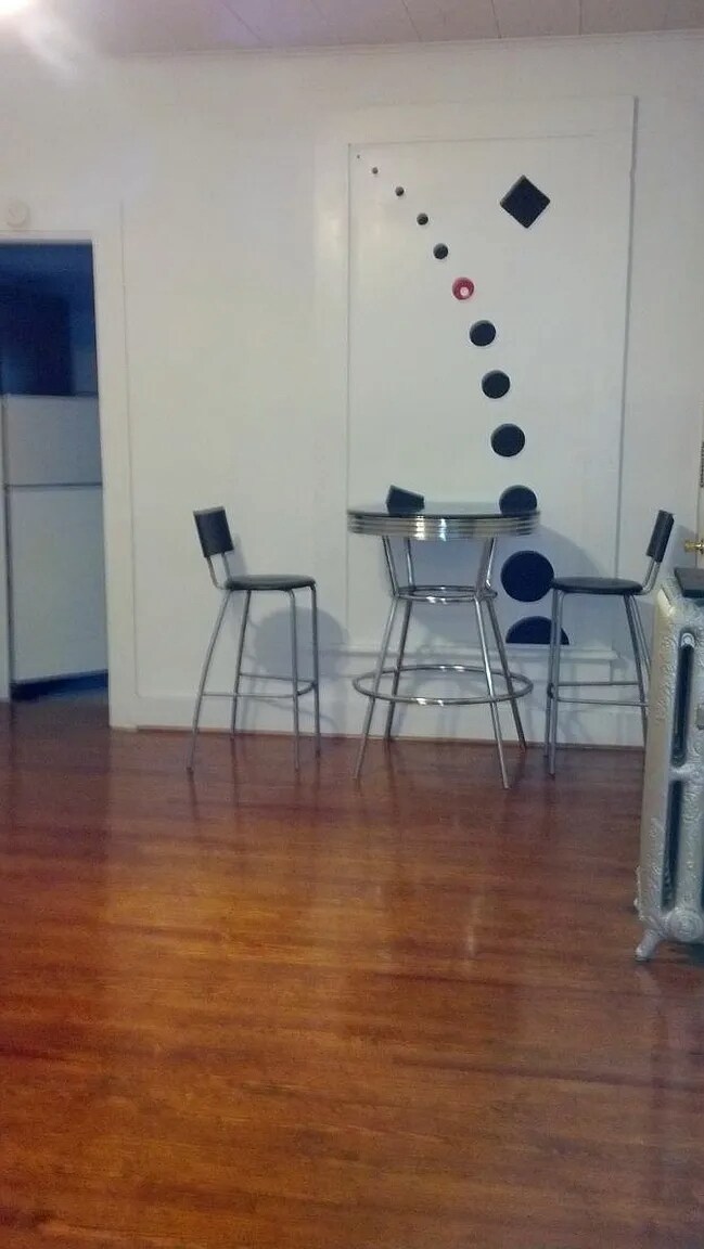 Building Photo - 105-4 E Main St