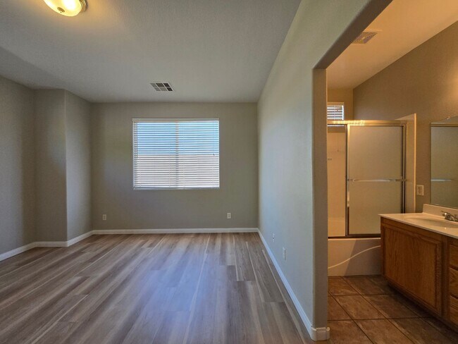 Building Photo - One Story Home in Summerlin