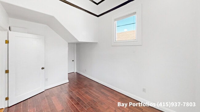 Building Photo - 1239 Haskell St