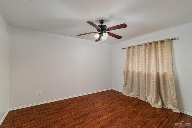 Building Photo - 2813 Hawk Ct