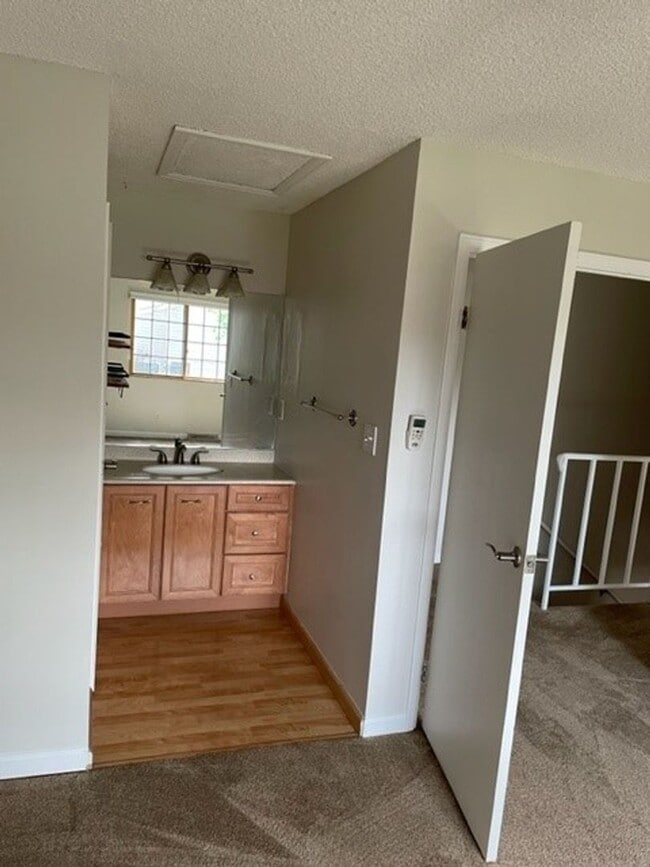 Building Photo - Spacious Townhome in Arvada