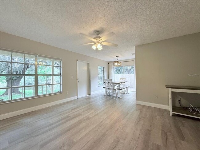 Building Photo - 11893 Raintree Dr