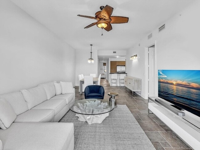 Building Photo - 4444 El Mar Dr