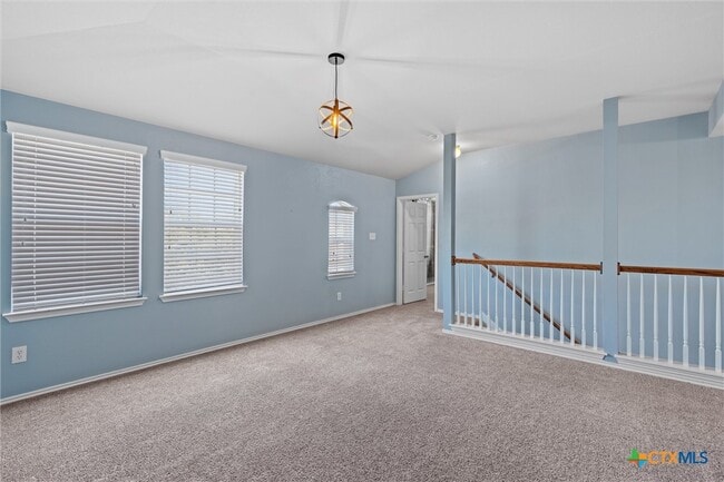 Building Photo - 2108 Scott Dr