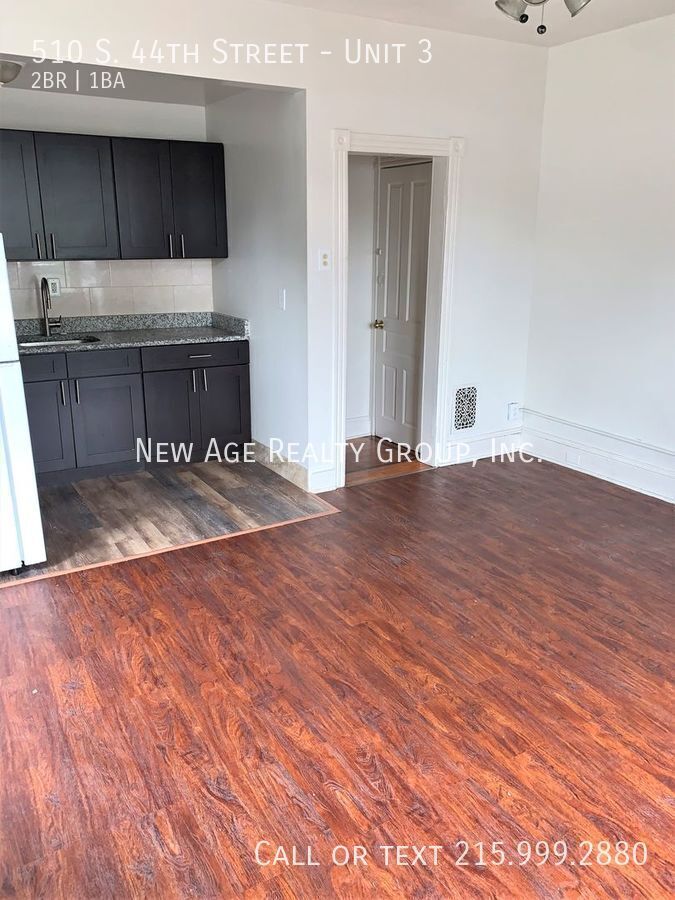 Building Photo - 510 S 44th St