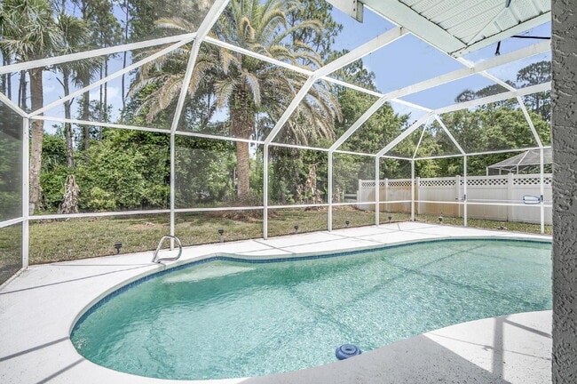 Building Photo - PINE LAKES POOL HOME