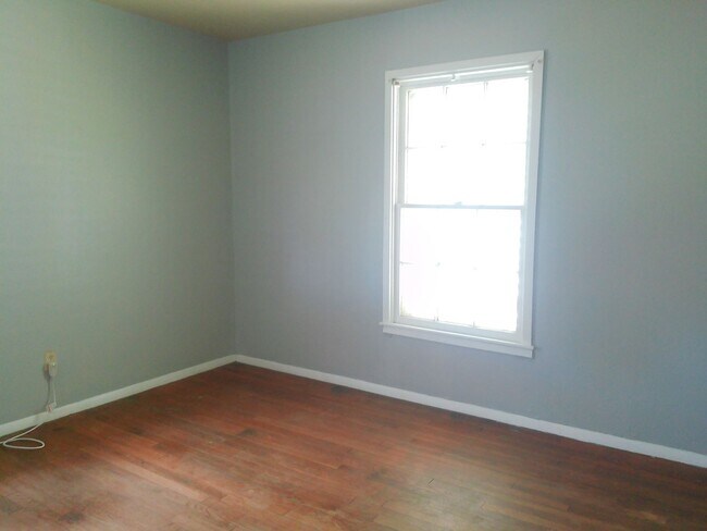 Building Photo - 1722 Tarlton St