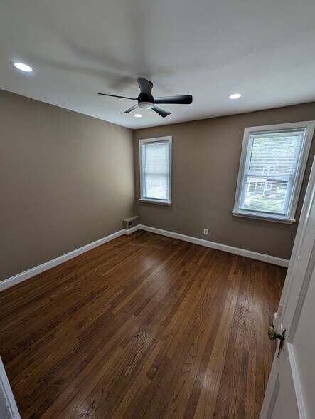 Building Photo - 5119 Nelson Ave