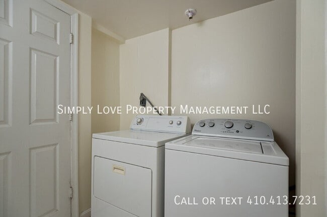 Building Photo - 2411 Old Gate Ct