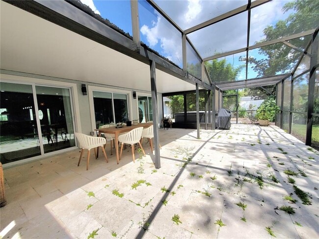 Building Photo - 6522 Hidden Beach Cir