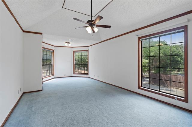 Building Photo - 665 Main St