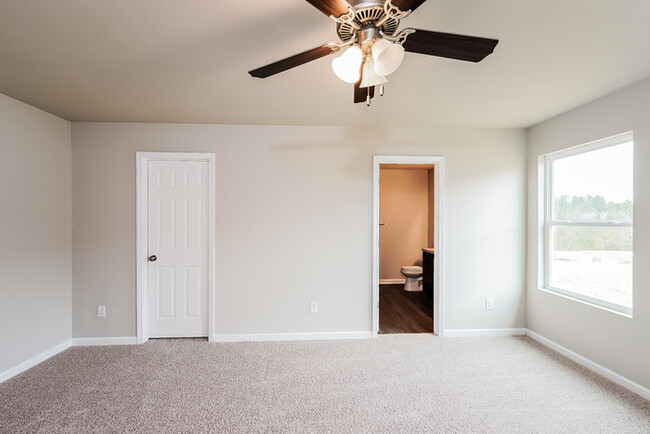 Building Photo - 1049 Brookhaven Dr