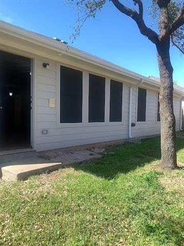 Building Photo - 3705 Palm Dr