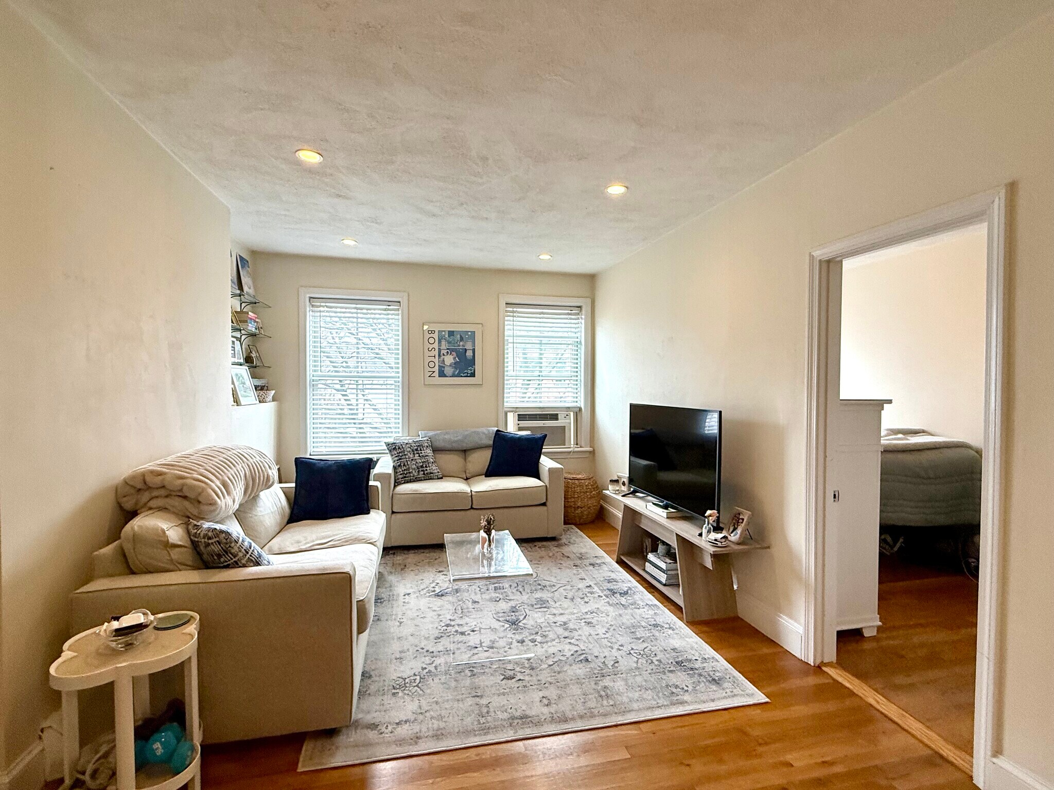 Building Photo - 631 Tremont St