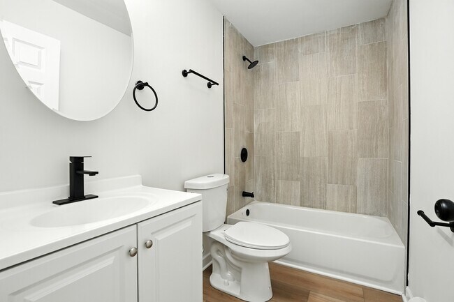 Building Photo - 8231 Woodland Dr