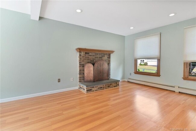 Building Photo - 25 Walcott Green