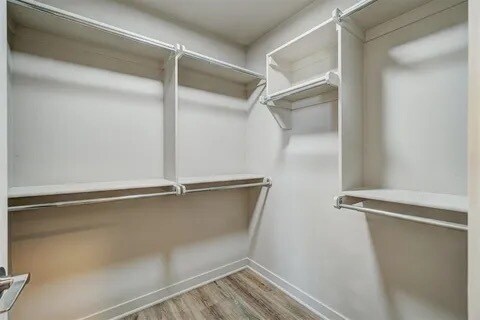 Building Photo - 617 Abadan Dr