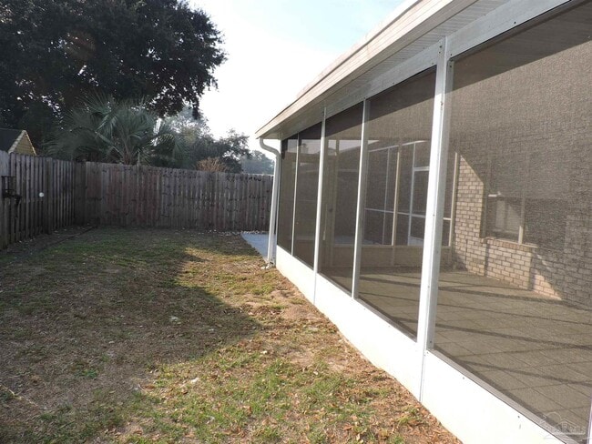 Building Photo - 6423 Lake Charlene Ln