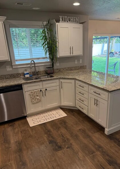 Building Photo - 12 N 450 W