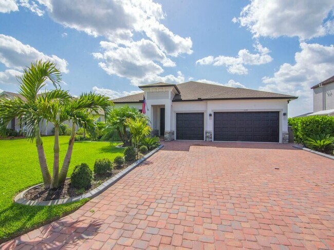 Primary Photo - 5979 Sequoia Cir