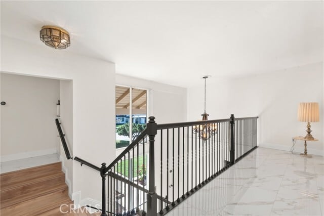 Building Photo - 455 Purdy Ave