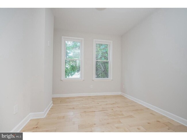 Building Photo - 2923 W Thompson St