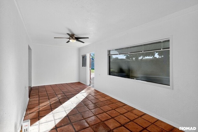 Building Photo - 3029 W Shaw Butte Dr