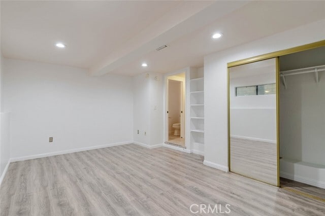 Building Photo - 10229 Variel Ave