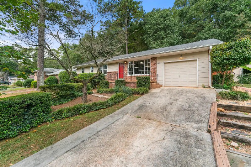Building Photo - 2894 Concord Dr