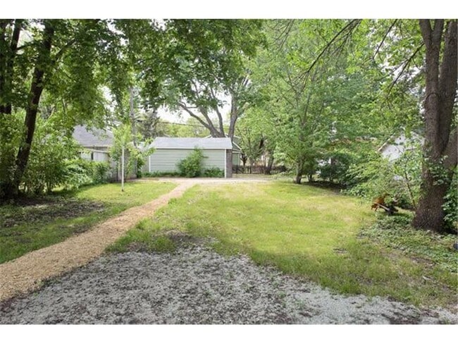 Building Photo - 891 21st Ave SE