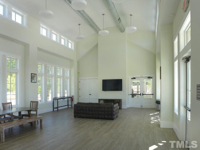 Building Photo - 137 Callowhill Ln