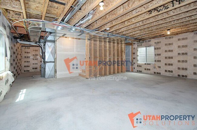 Building Photo - 3069 N 300 W