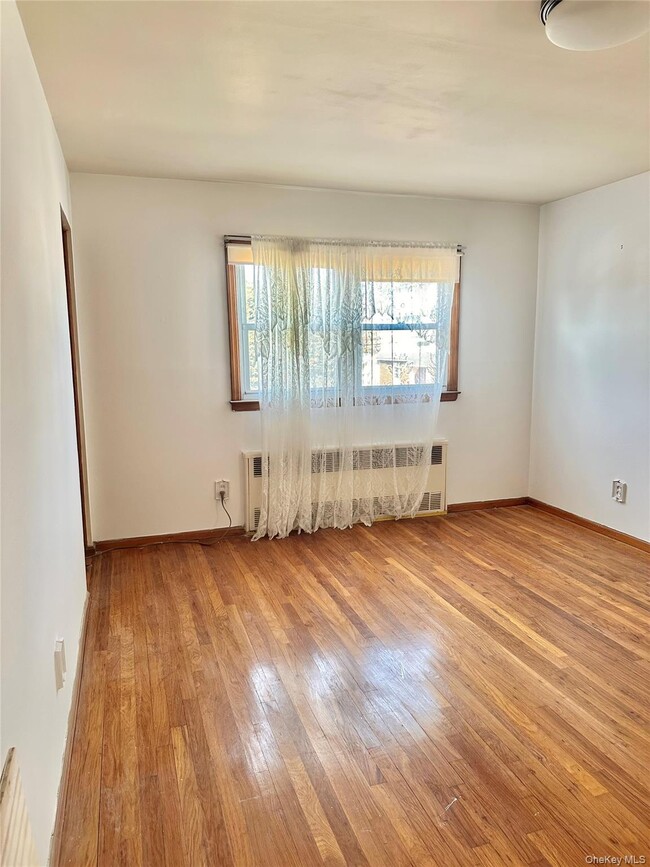 Building Photo - 110 Evergreen Ave